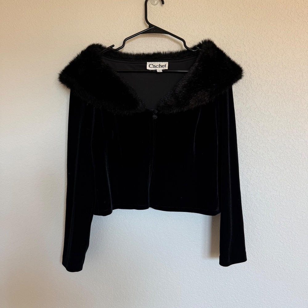 Cachet Velvet Faux Fur Collar Cropped Jacket Evening Shrug Vintage Feminine